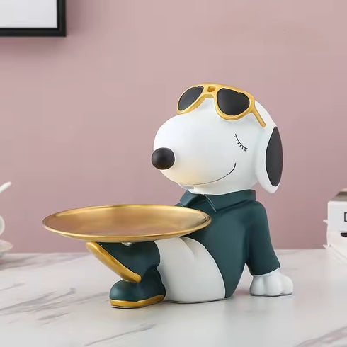 Snoopy's chic Tray Buddy