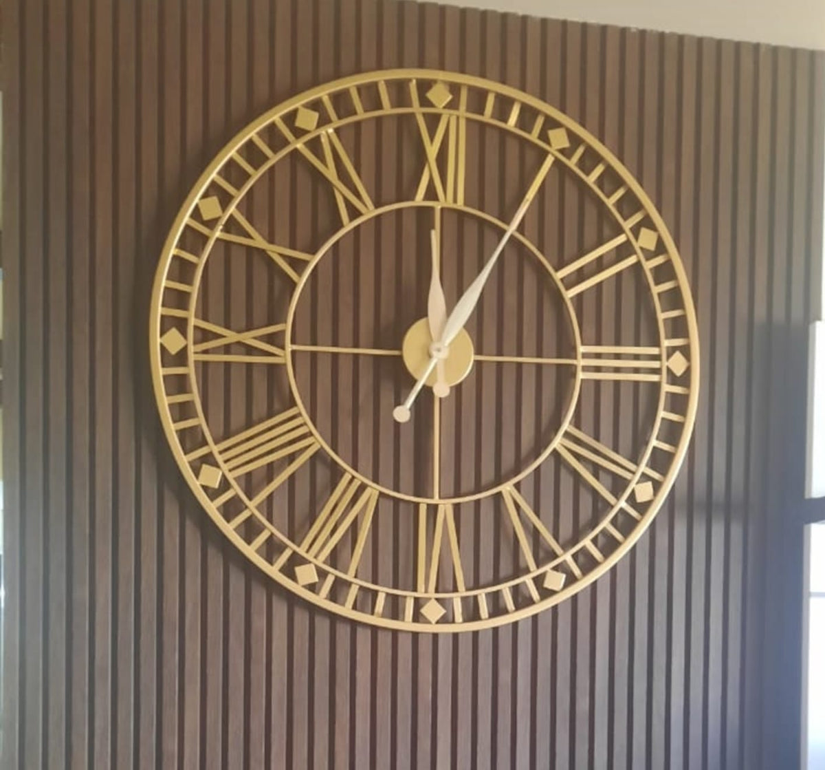 Full Golden Analog Round Clock – Rangdedecor